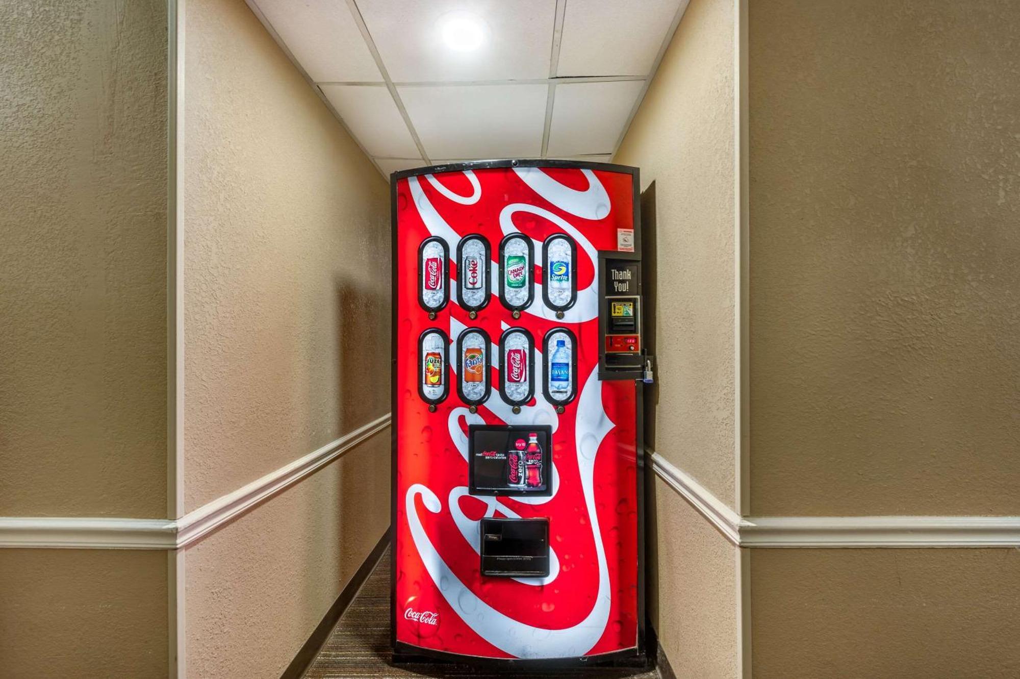 东哈特福德康福特茵酒店 外观 照片